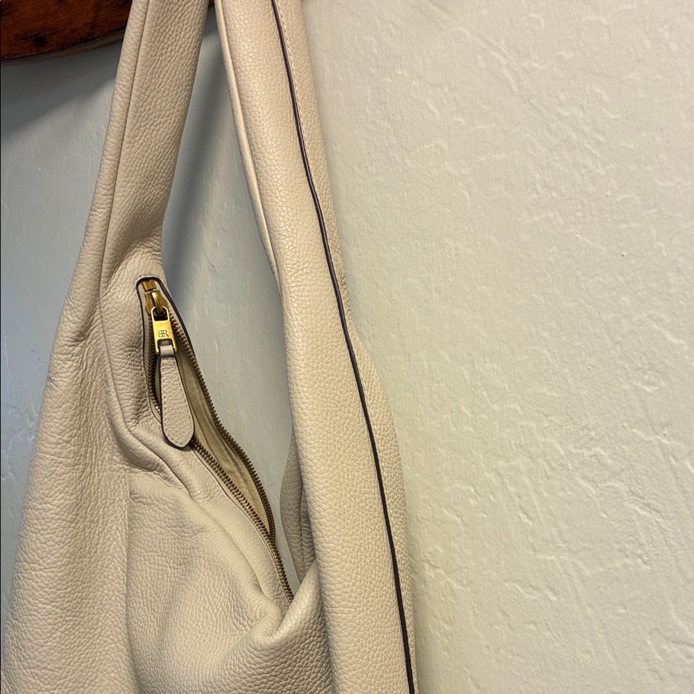 NWOT Banana Republic Cream Pebbled Hobo Shoulder Bag - Picture 8 of 8